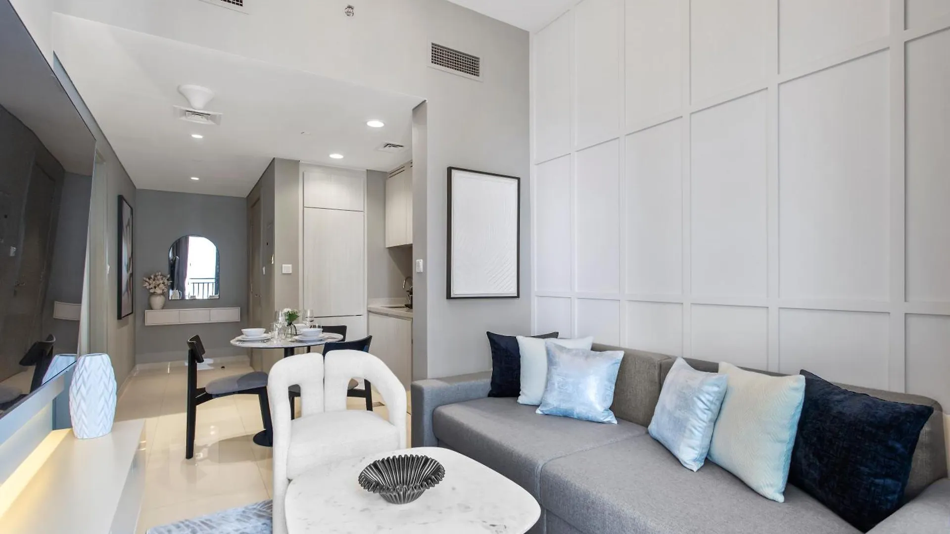 Sleek 1-Bedroom Getaway In Zada Tower Dubai